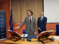 Óscar Cánovas toma posesión como decano de la Facultad de Informática de la UMU