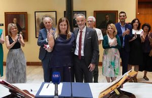 Antonia Baeza toma posesión como defensora universitaria de la Universidad de Murcia