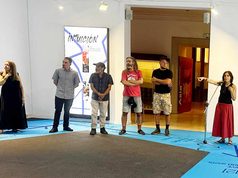La UNED lleva la realidad de los repartidores de comida a domicilio al museo