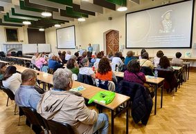 Los Erasmus no tienen edad: mayores de 55 años viajan con la UMA a Dublín