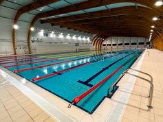 La UGR ya dispone de su esperada piscina cubierta en el campus de Fuentenueva tras 14 años abandonada