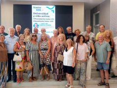 La UAL crea un programa para mantener los lazos con su profesorado jubilado con voluntariado, formación y deporte