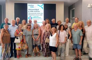 La UAL crea un programa para mantener los lazos con su profesorado jubilado con voluntariado, formación y deporte