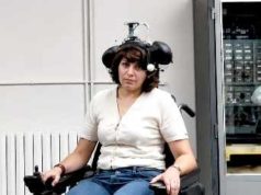 Una estudiante de la UBU diseña una silla de ruedas eléctrica que se controla con los movimientos de la cabeza