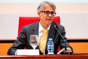 ¿Deben recibir dinero los autores por el uso de sus obras para entrenar la IA?: una investigación de la UMA da la respuesta
