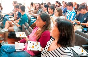 La UA analiza cómo enseñar a cocinar y comer de forma saludable desde la infancia
