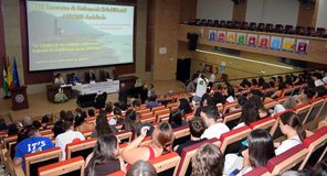 La UAL reúne a 250 profesionales para mejorar los cuidados de enfermería en salud mental