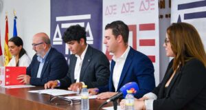 Universidad-Empresa: Estudiantes de Derecho y Empresa podrán participar en los actos de Jóvenes Empresarios de Ciudad Real