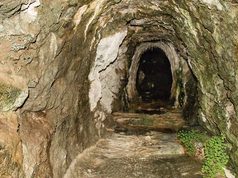 Este pueblo de la Costa del Sol esconde el mayor flujo de hidrógeno natural de Europa