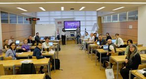 Así quiere la ciencia electrificar la industria química y hacerla más sostenible