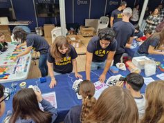Cientos de escolares ‘hacen’ ciencia con la UCAM en la Semana de la Ciencia y la Tecnología de Murcia