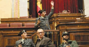 Chema Peña llega hoy a Encuentros con Directores con su revisión del 23F