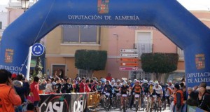 El 3 en 1 de Pechina consolida su apuesta por el BTT, carrera y senderismo