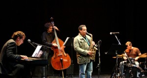 Escolares almerienses se acercan al jazz con Pablo Mazuecos