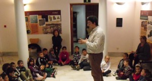 Adra difunde su historia entre las nuevas generaciones