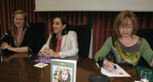 Adriana Assini analiza la figura de Juana la Loca en la clausura de Encuentros con Escritoras