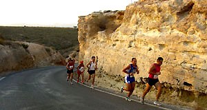 El sábado se celebra la popular carrera Agua-Carbo entre Carboneras y Aguamarga
