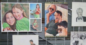 Nahiko Azurmendi da una particular visión de El Ejido en su última muestra pictórica