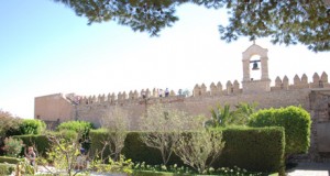 La campana de la Vela de La Alcazaba volverá a repicar hoy tras 50 años de silencio