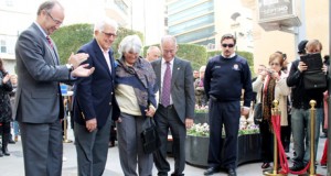 El productor Denis O'Dell ya tiene su 'estrella' en el Paseo de la Fama de Almería