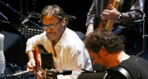 Al Di Meola sorprenden en el Maestro Padilla con su clase de fusión