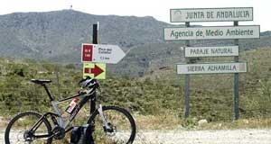 Más de cien ciclistas en la Alhamilla Xtrem