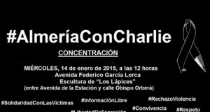 Periodistas almerienses se concentran bajo el lema #AlmeríaConCharlie