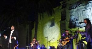 La Plaza de la Catedral se quedó pequeña para ver a Antonio Carmona