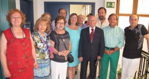El indaliano Antonio López Díaz recibe el cariño del IEA