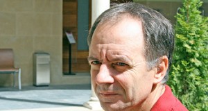 El escritor Antonio Soler, maestro de ceremonias en el encuentro de clubes de lectura de Almería