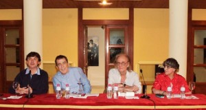 Diálogo de gigantes entre Sánchez Dragó y Luis Eduardo Aute