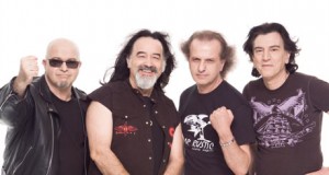 Barón Rojo celebra sus treinta años en la música en la Feria de Almería