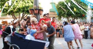 Las fiestas de Níjar van de la tradición a los carrillos mano ‘tuneados’