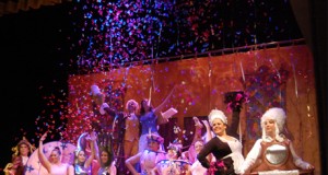 ‘Bella y Bestia son’ triunfa en la penúltima sesión de la VIII Muestra de Teatro Aficionado