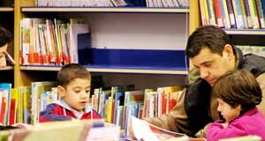 Las bibliotecas de Vícar se llenan de actividad durante los meses de verano