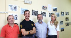 Bomberos en Acción muestra su trabajo en El Ejido con una exposición fotográfica
