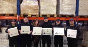Briseis dona productos de higiene a Cáritas y Cruz Roja