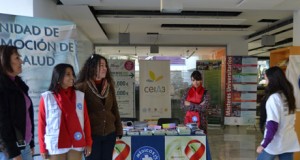 Médicos del Mundo explica a los universitarios los riesgos del SIDA