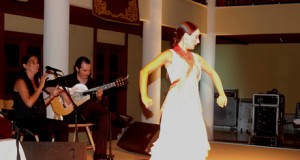 Carmen Rubio llena con la magia de su baile el Castillo de Santa Ana