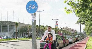 Roquetas estará a la cabeza de los municipios con más kilómetros de carril bici