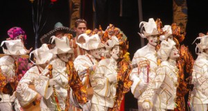 La elección de la Diosa y el Dios Momo abren los actos de Carnaval en Almería