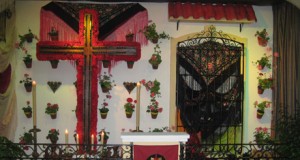 Las cruces de mayo de la capital estarán abiertas hasta el sábado