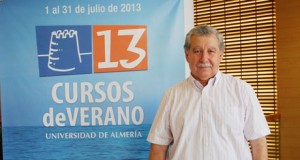 Amando Muriel: "Las fundaciones de las cajas de ahorros podrían trabajar con microcréditos"