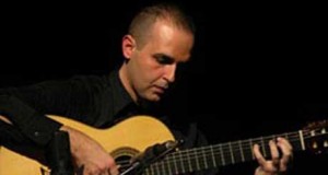 El guitarrista catalán David Leiva dedica su último libro a Mojácar y el Cabo de Gata