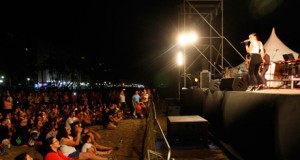 Almería llena sus playas de compás con el Día de la Música