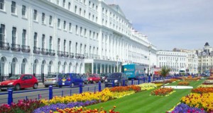 Últimas plazas para el programa de idiomas para adolescentes en Eastbourne