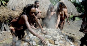 La vida ancestral frente al desarrollo del mundo occidental en el Museo de Almería