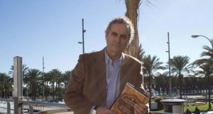El autor de ‘La catedral del mar’ ha presentado en Almería su última novela