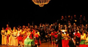 Un Auditorio casi lleno arropa a ‘El fantasma de la ópera’ en Roquetas