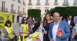 La Plaza Vieja, espacio de encuentro para las asociaciones almerienses